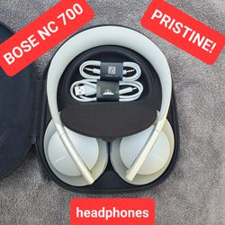 Bose 700 Noise Cancelling Wireless Bluetooth Headphones, Alexa Voice Control, SILVER - NEW
