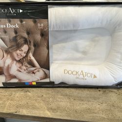 Dockatot  Deluxe 