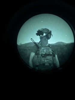 PVS-14 Night vision device