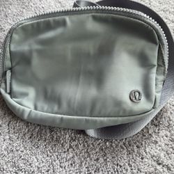 Lululemon Belt Bag 