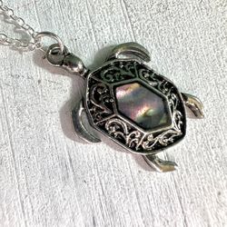 Silvertone Turtle Abalone pendant Necklace 