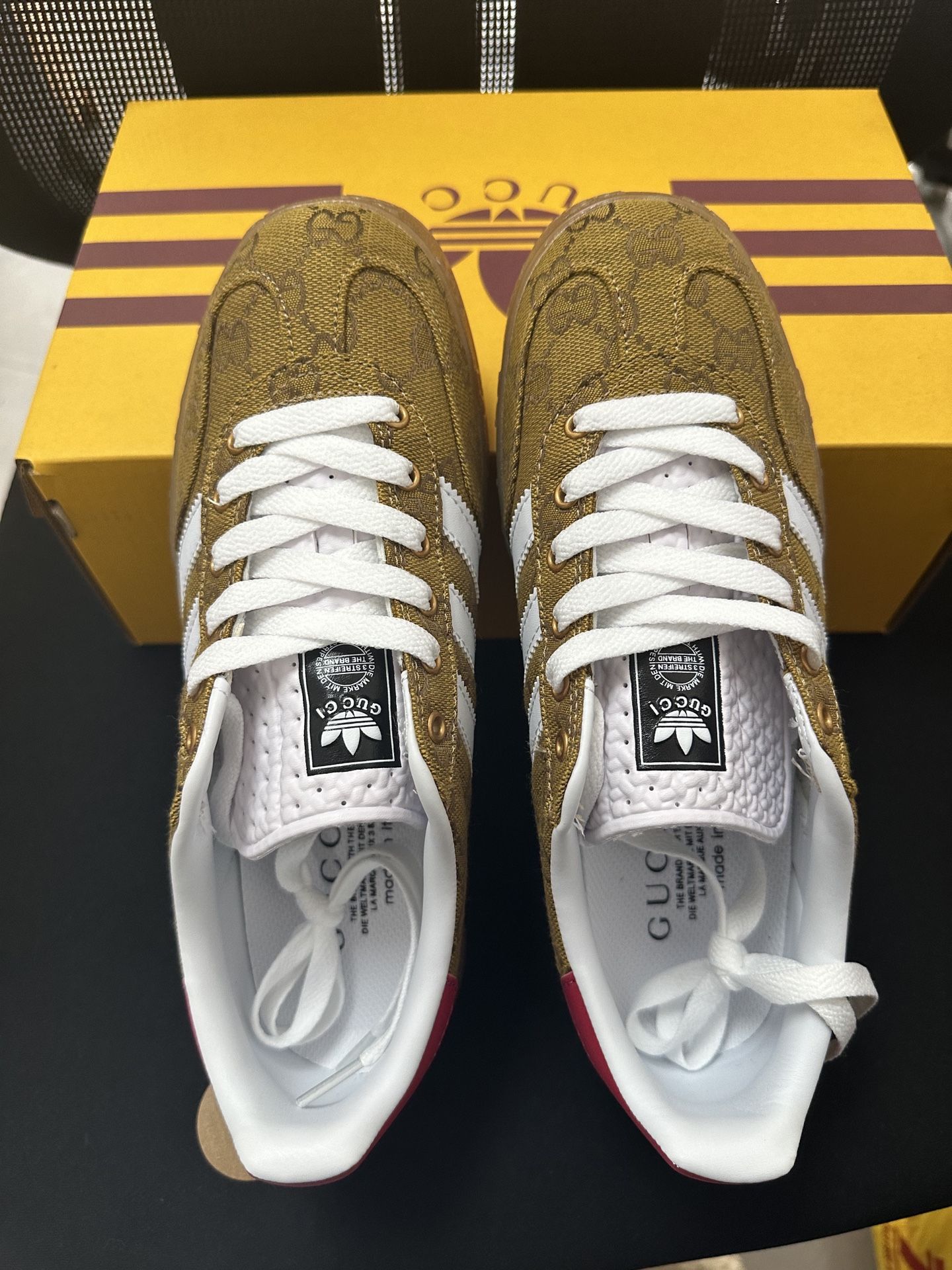 adidas gazelle silver green womens Gucci x Adidas Gazelle Beige GG Monogram