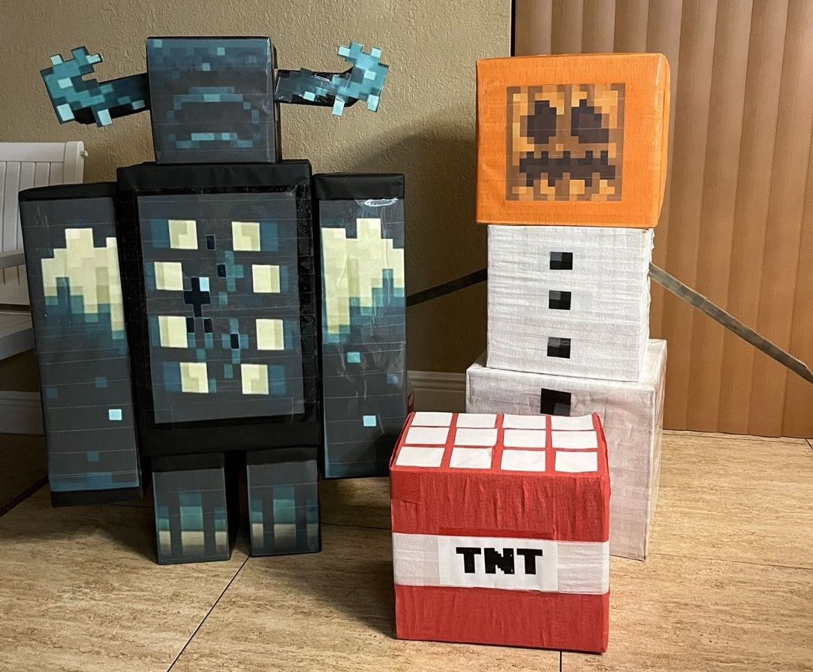 Warden Papercraft in 2023  Paper crafts, Minecraft, Warden