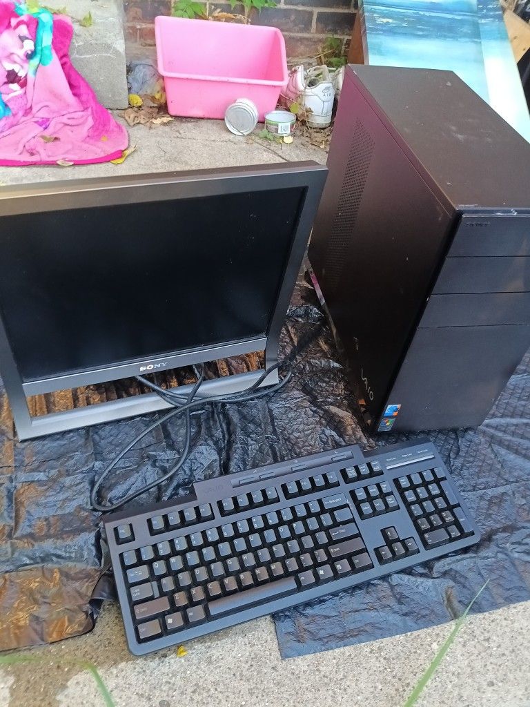 Sony Desktop Computer Fully Loaded