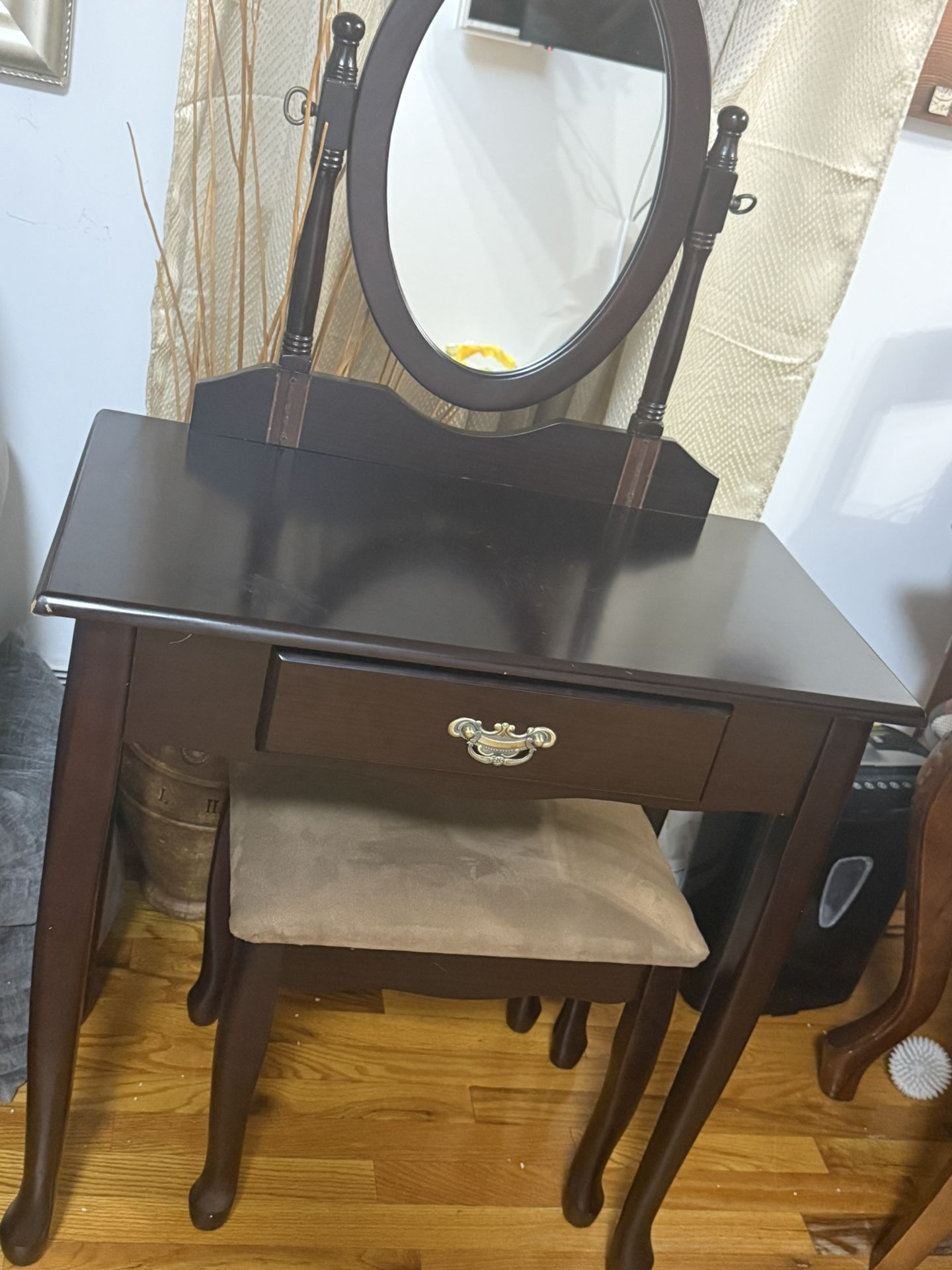 Vanity Desk