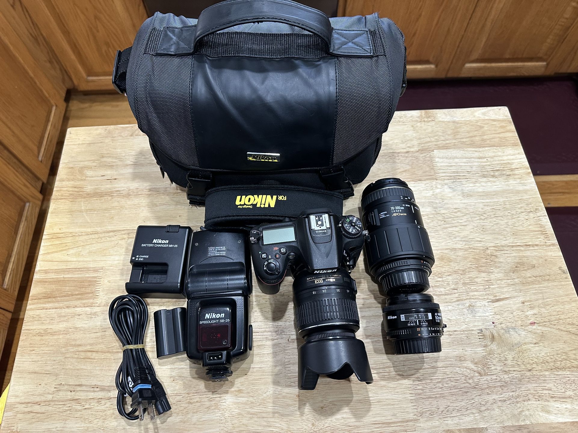 Nikon D7100 Bundle Full Set😊