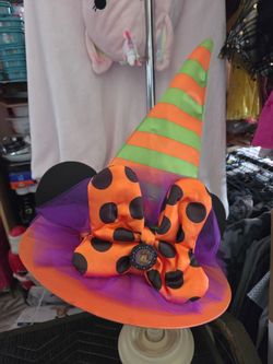 Minnie Mouse Halloween hat. Like new