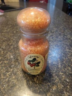 Carolina Strawberry Bathing Crystals