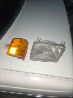 190E W201 Headlight and Turn signal