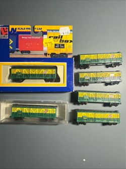 (6) Life Like 7758 CNW Cattle CNW #15040 Chicago North Western System X6 C051