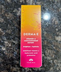 NEW DERMAE VITAMIN C CONCENTRATED FACIAL SERUM $10!