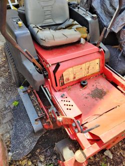 Snapper Pro zero turn for parts or repair.