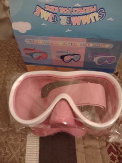 Swim/ Snorkel Mask For Kids Age: 5-15 Pink