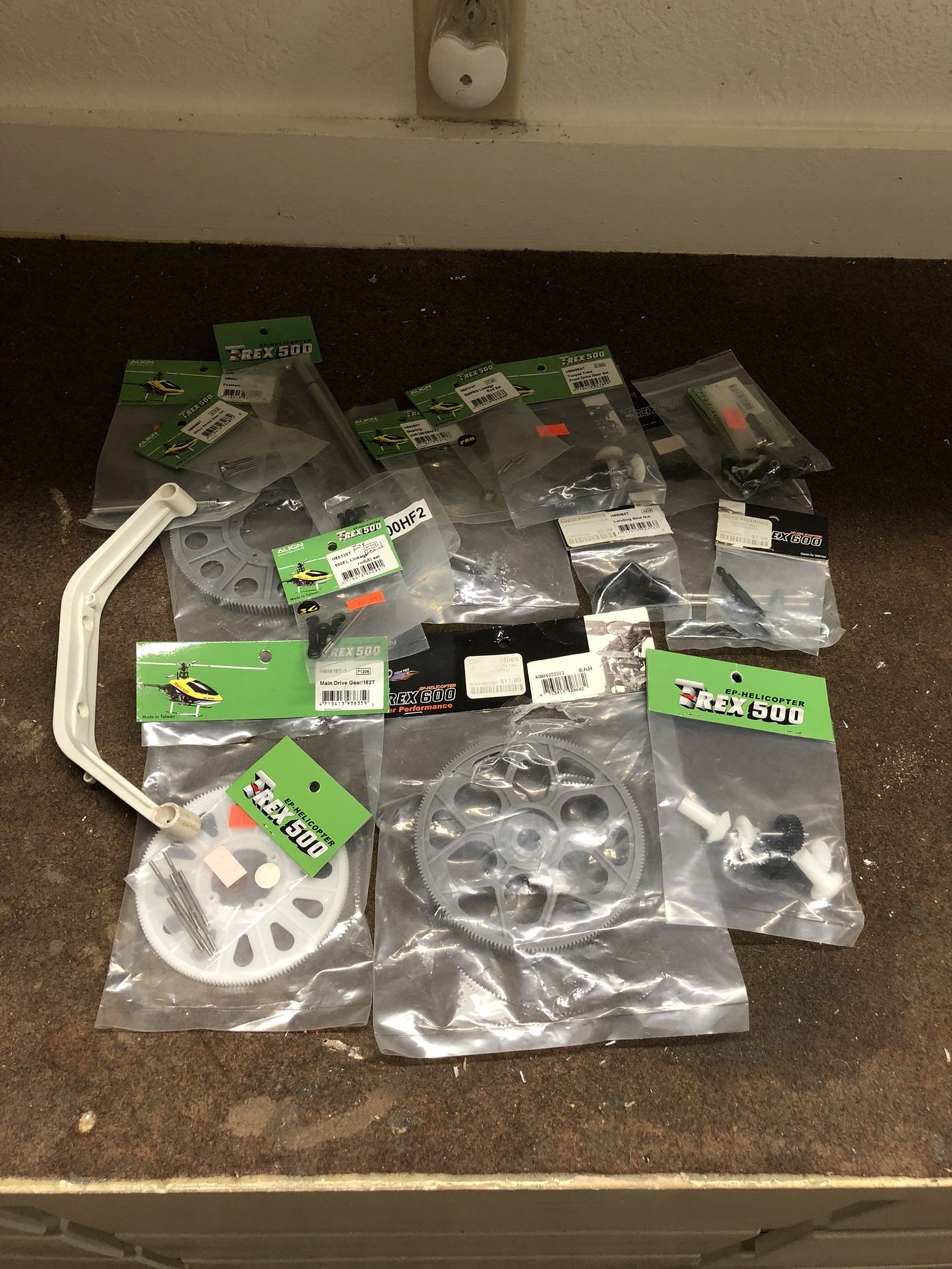 Trex 500 Elec and Trex 600 Nitro Parts