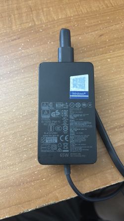 Surface Pro Charger - 65W