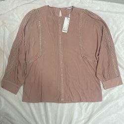 Women’s Classy Blouse Medium Lightweight Long Sleeve