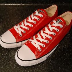 Converse Mens 10.5 Like new 