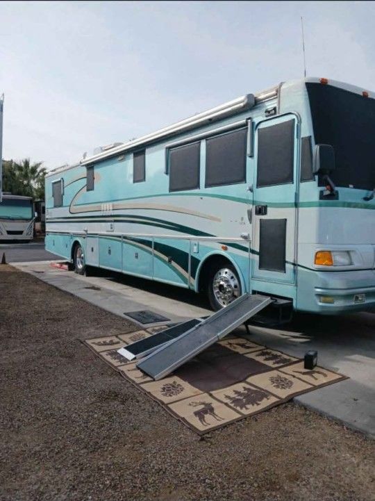 1997 Coachmen Custom Destiny Motorcoach
