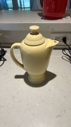 9” Fiestaware yellow coffee tea pot serve ware