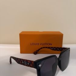 Lv Glasses Unisex 