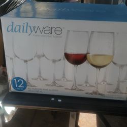 Dailyware 12-Piece All Purpose Wine Glasses