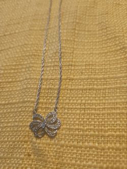 Vintage  silver  plated Avon necklace