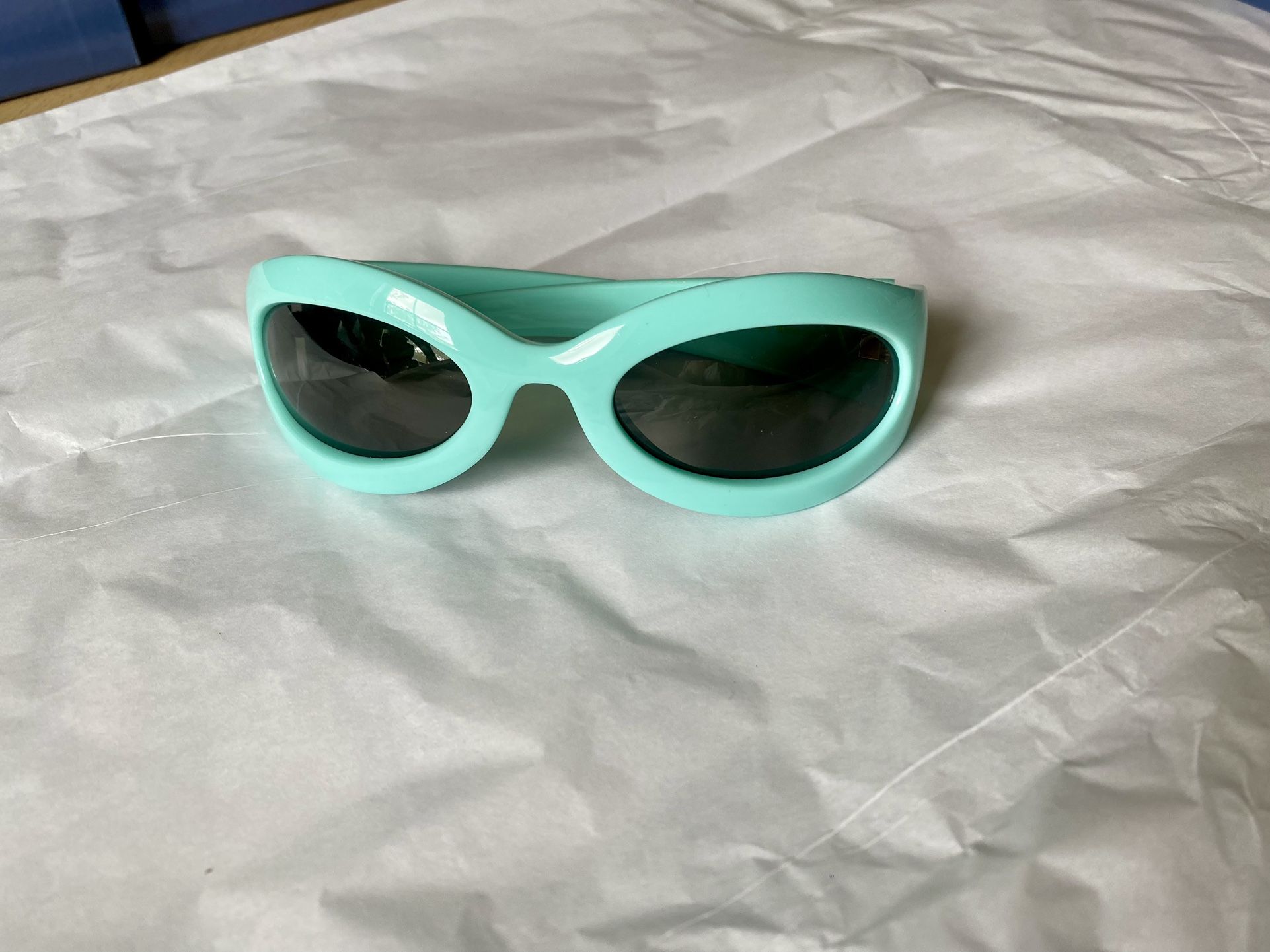 Gucci Teal GG1247 Sunglasses w Extras NWT display picture 3