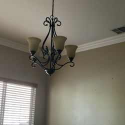 Chandeliers / Hanging Lamp