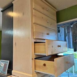 Five Drawers Dresser 