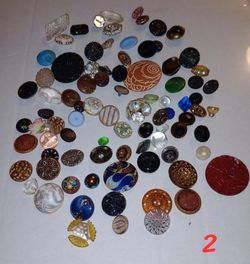 Assortment Lot Of Antique/Vintage buttons