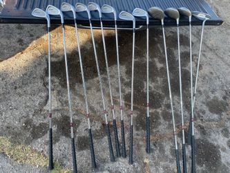 Golf bag and golf irons with golf clubs Woodbury golf Irons golf clubs set PW, 3,4,5,6,7,8,9 MAKE AN OFFER!