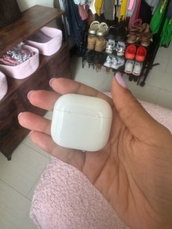 Apple AirPods 4 (ANC)