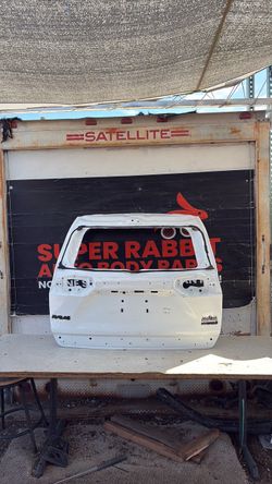 2019 RAV4 Tailgate Shell OEM 2025