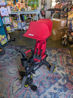 Doona Triki Trike Tricycle collapsible compact folding parent push handle stroller