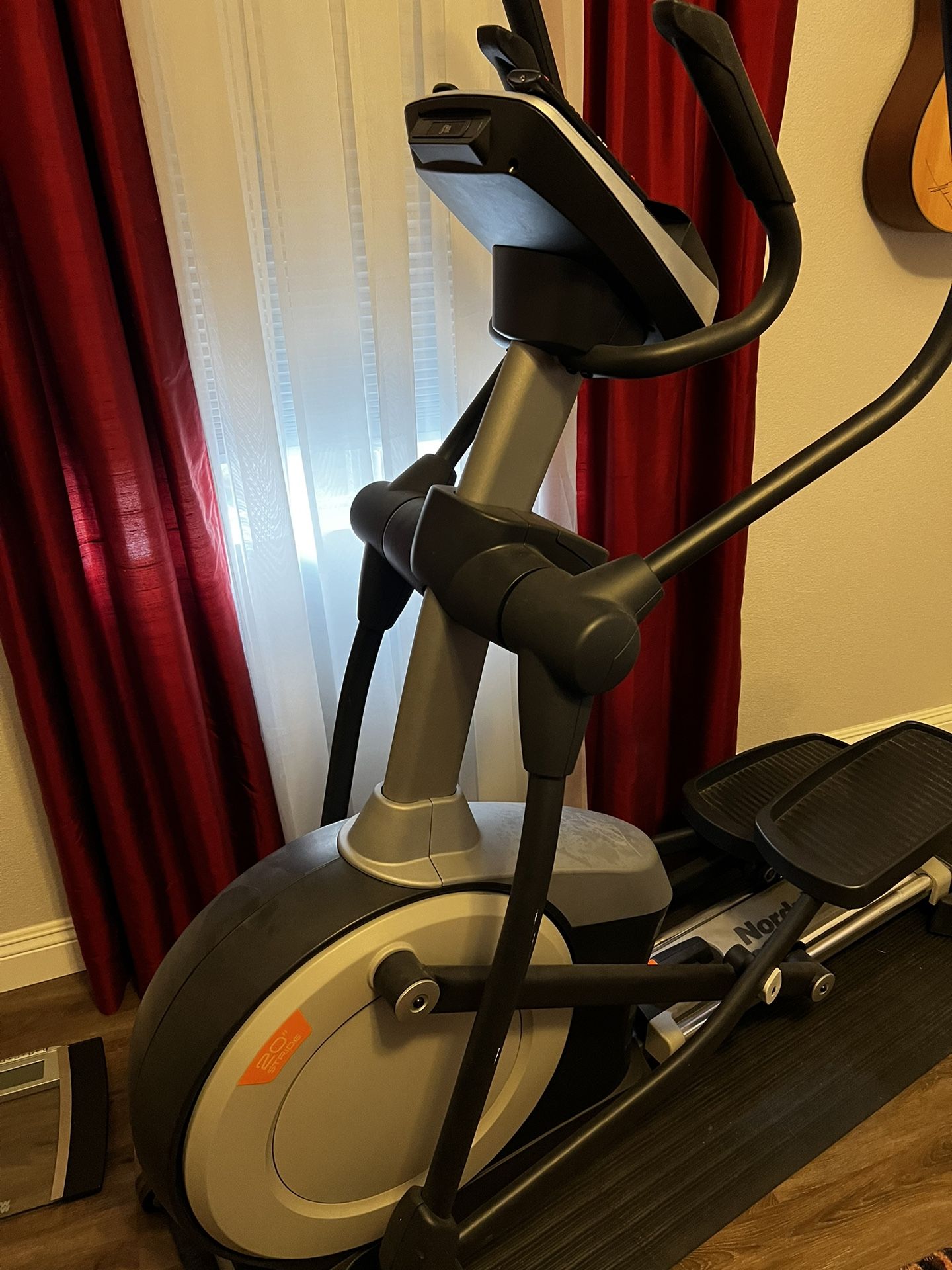 Elliptical Machine. Nordic Track