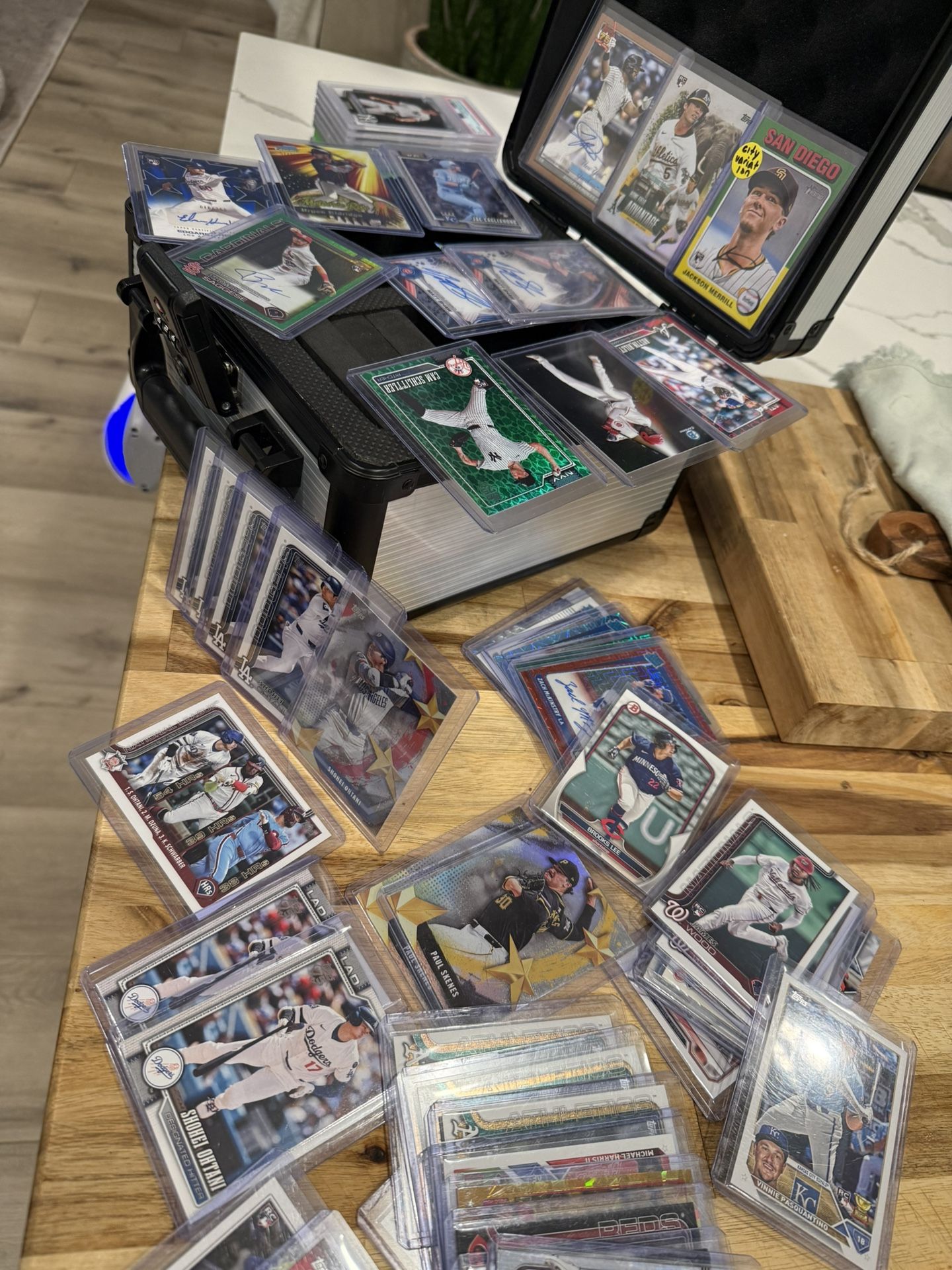 Great Players Autos Case Hits Numbered And Short Prints!