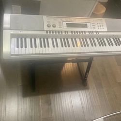 Casio Wk-200 Keyboard