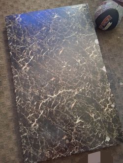 Table Has That Marble Look, Assemble