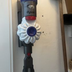 Dyson V7 Cordless Vacuum 