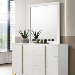 WHITE DRESSER WITH MIRROR