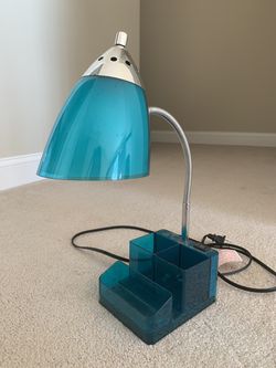 Desk lamp with organizer