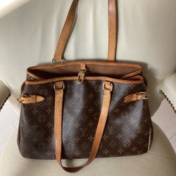 Louis Vuitton  Photos