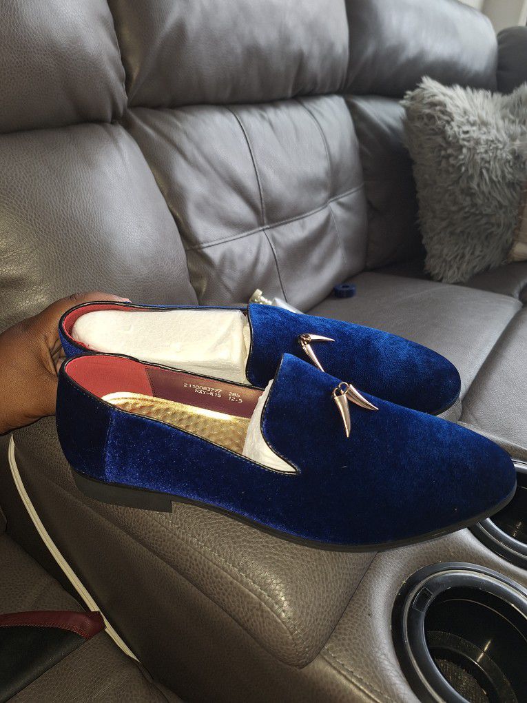 Blue Suede Dress Shoes With Gold Bottoms