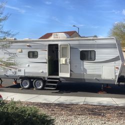 2008 Travel trailer Fleetwood pioneer 
