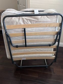 Folding bed w/ mattress