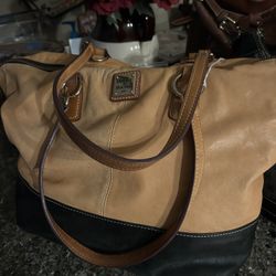 Dooney & Bourke Purse