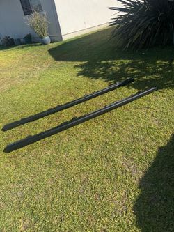 Jeep gladiator OEM rock sliders only removed because we wanted the auto steps! Just pressure washed them! Hardware is all brand new!
