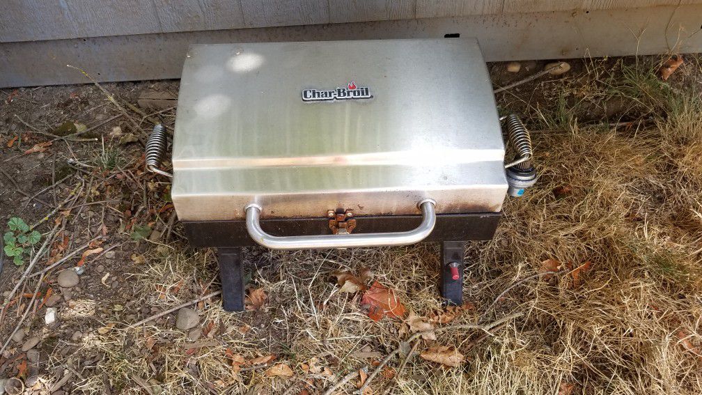 Char-broil portable gas grill