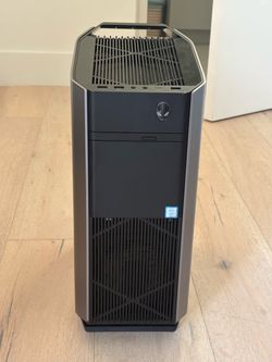 Alienware Aurora R7 Gaming PC – i7-8700 / GTX 1080 Ti 11GB / 16GB RAM
