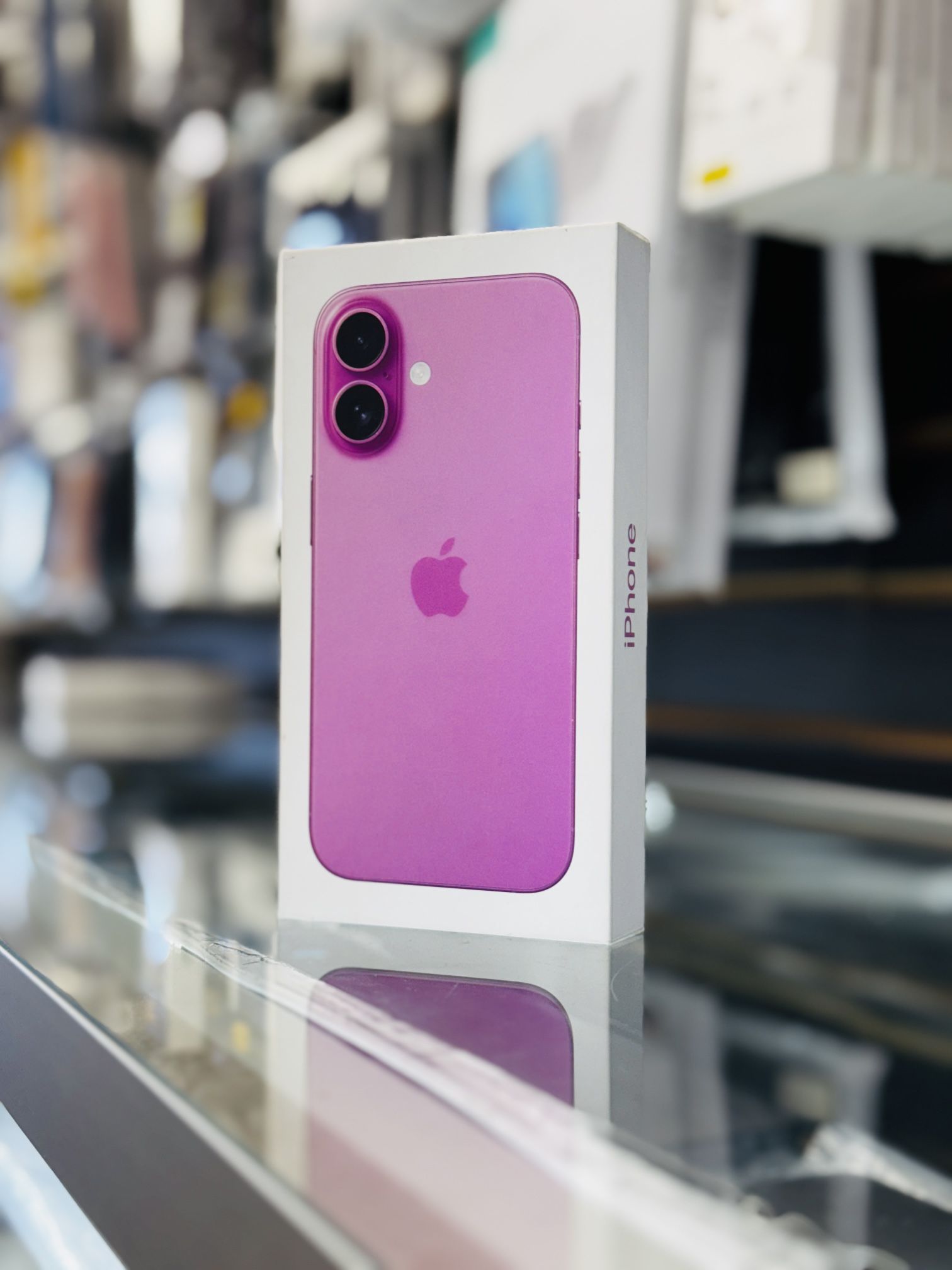 iPhone 16 (Factory Unlocked)
